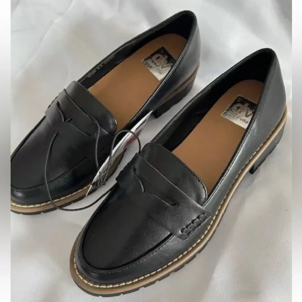 Dv by Dolce Vita "Crisp" Classic Penny Loafer / Lug Sole, Block Heel size 9 - Picture 2 of 13